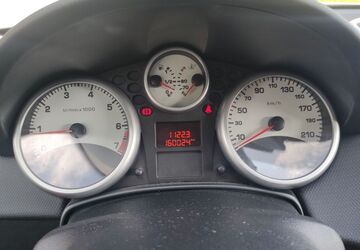 Peugeot 207 160.000 km 1.900 &euro; München 81827