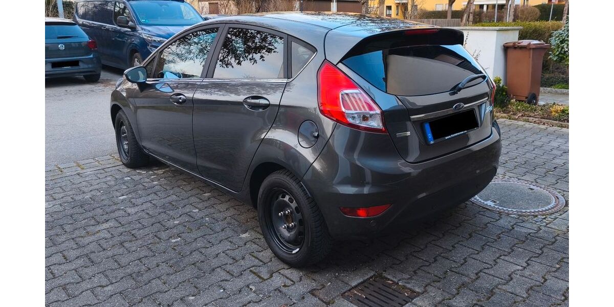Ford Fiesta 153.000 km 5.400 &euro; München 81739