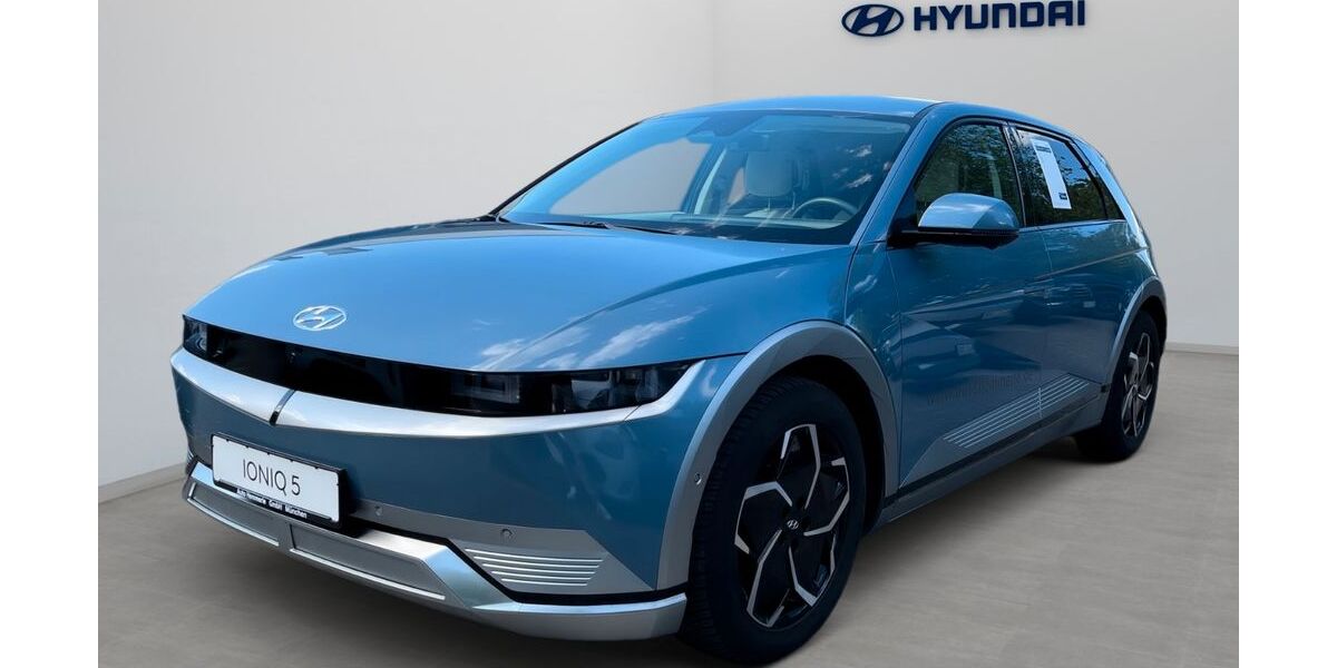 Hyundai IONIQ 11.500 km 35.990 &euro; München 81825