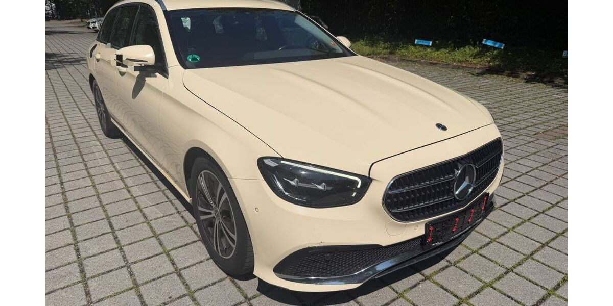 Mercedes-Benz E 200 490.000 km 9.500 &euro; München 80995