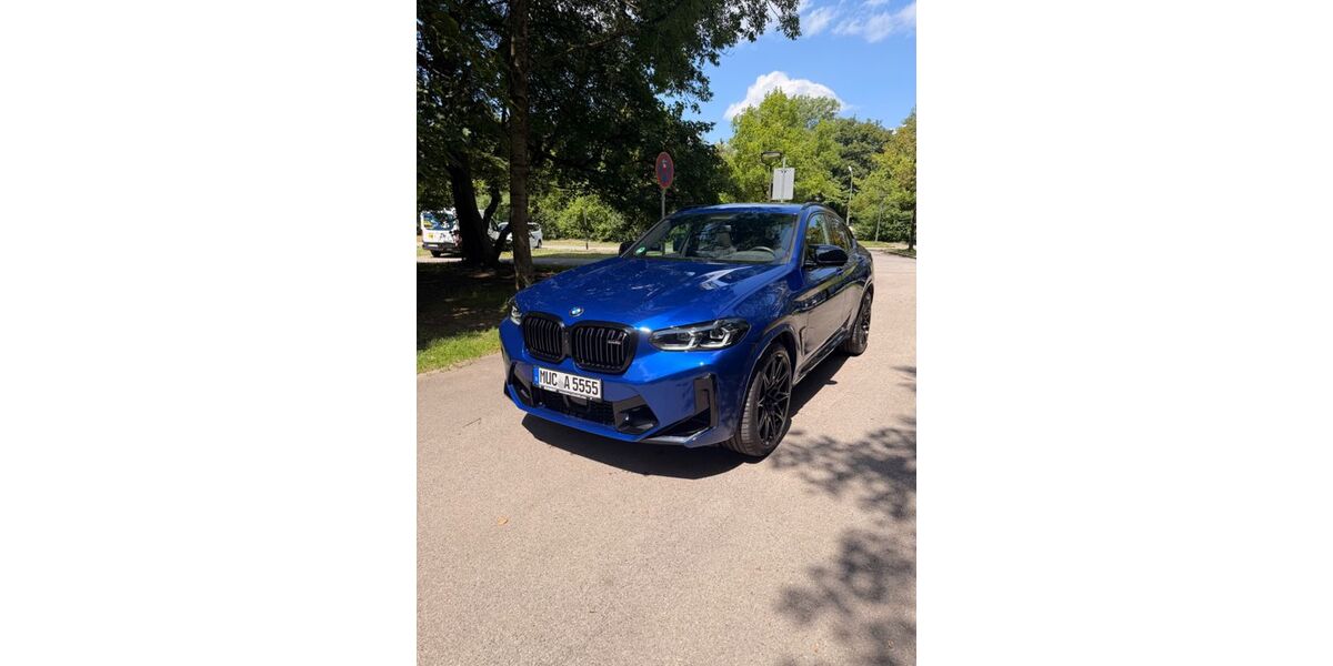 BMW X4 M 13.700 km 82.900 &euro; München 81369