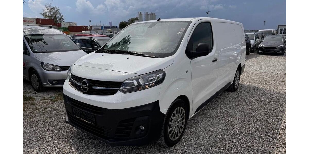 Opel Vivaro 200.000 km 8.450 &euro; München 81829