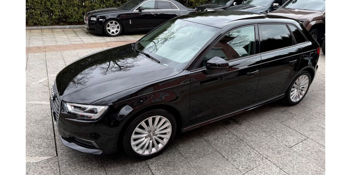Audi A3 78.000 km 14.980 &euro; München 81827
