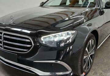 Mercedes-Benz E 220 89.000 km 30.990 &euro; München 81243
