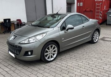 Peugeot 207 111.700 km 3.990 &euro; München 80686