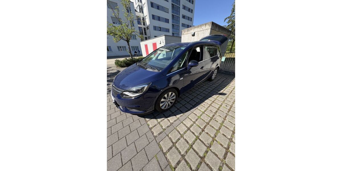 Opel Zafira Tourer 32.000 km 13.490 &euro; München 80797