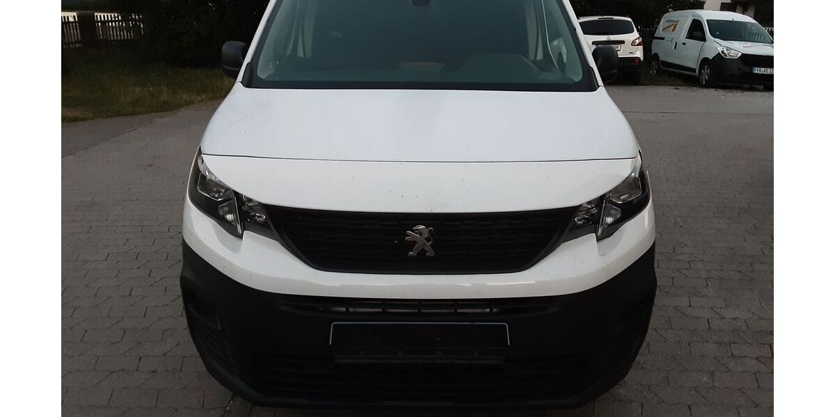Peugeot Partner 163.197 km 7.150 &euro; Germering 82110