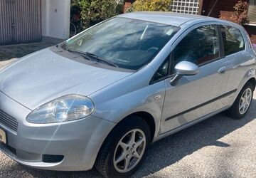 Fiat Grande Punto 71.555 km 2.999 &euro; München 81739