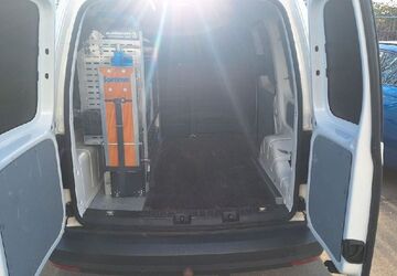 VW Caddy 106.587 km 14.499 &euro; München 81825