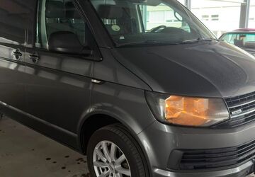 VW T6 Transporter 145.861 km 14.990 &euro; München 81243