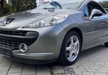 Peugeot 207 153.200 km 2.999 &euro; München 81825