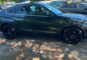 BMW X4 275.000 km 14.900 &euro; München 81243