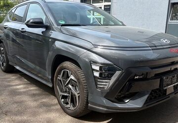 Hyundai KONA 7.500 km 28.900 &euro; München 81549