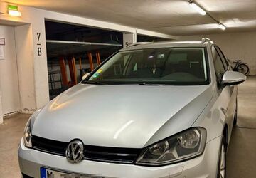 VW Golf 135.000 km 8.400 &euro; München 81375
