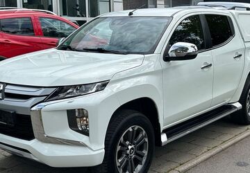 Mitsubishi L200 144.400 km 23.990 &euro; München 81825