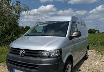 VW T5 Transporter 179.530 km 10.990 &euro; München 80997