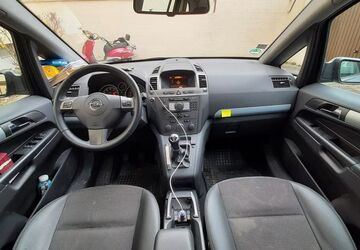 Opel Zafira 178.222 km 3.333 &euro; München 80807