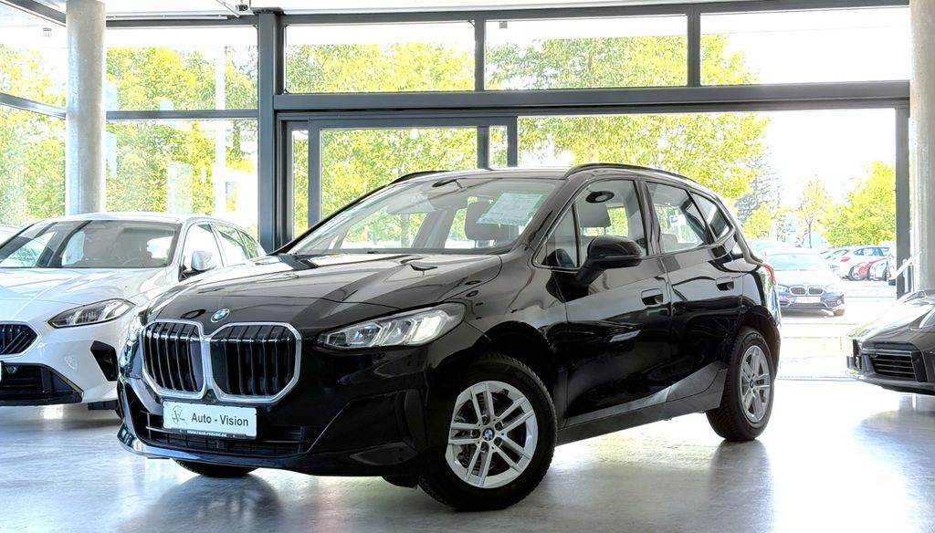 BMW 216 Active Tourer 3.200 km 24.449 &euro; München 81825